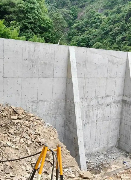 泰安泰山区重力式挡土墙